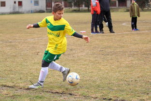 开云平台-巴萨战平皇马，阿扎尔扑点救主亚洲杯