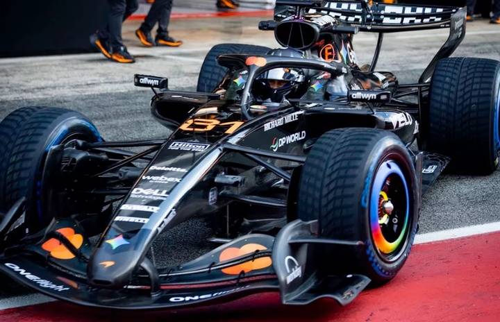 梅赛德斯碾压阿斯顿马丁,拉塞尔状态火热 梅赛德斯碾压阿斯顿马丁,拉塞尔状态火热